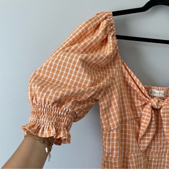 NWT Altar'd State Gingham Puff Sleeve Tie Front Mini Dress Apricot size L - Picture 4 of 14